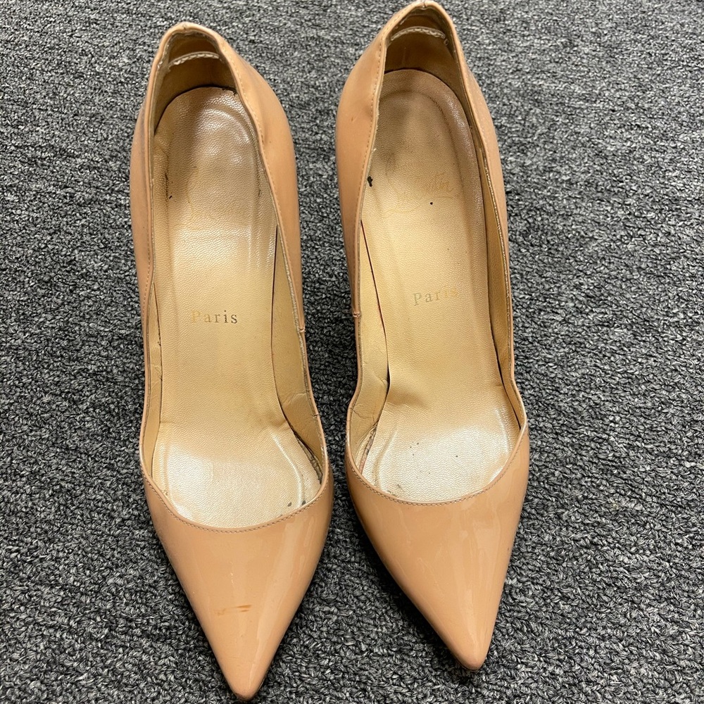 Christian Louboutin Pigalle Size 38.5